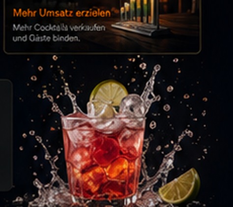 Farbstarker WonderBar Cocktail mit Eis und Limette